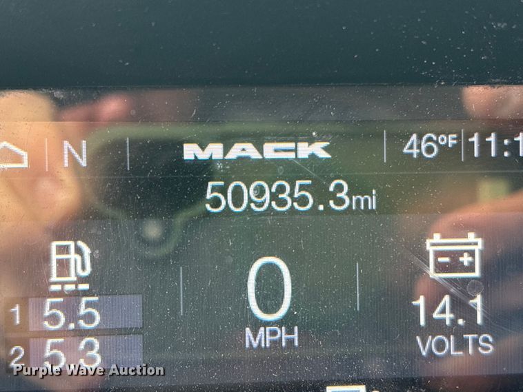 image for item YA1583 2022 Mack Granite crane truck