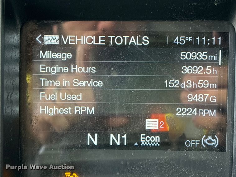 image for item YA1583 2022 Mack Granite crane truck