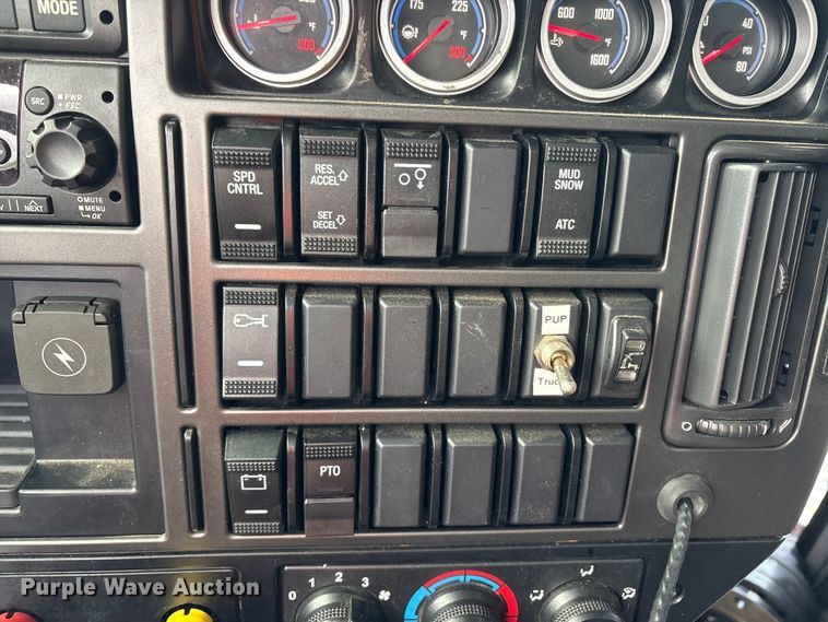 image for item YA1583 2022 Mack Granite crane truck