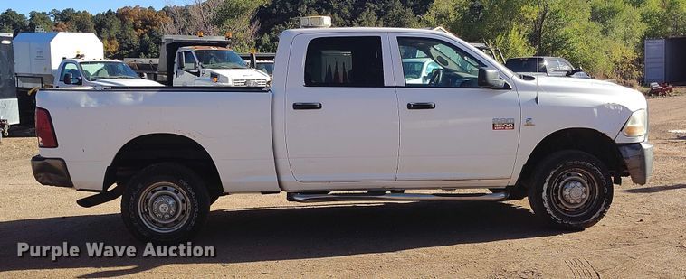 image for item BI9772 2011 Dodge Ram 2500HD Crew Cab pickup truck