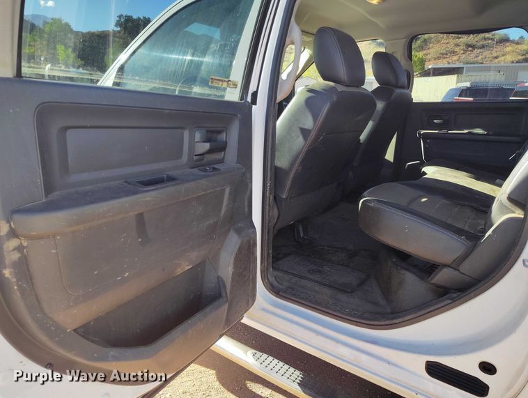 image for item BI9772 2011 Dodge Ram 2500HD Crew Cab pickup truck