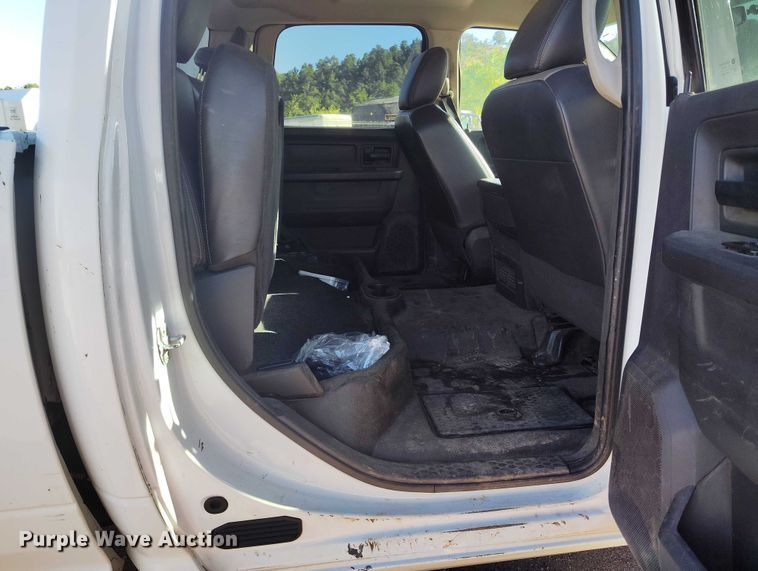 image for item BI9772 2011 Dodge Ram 2500HD Crew Cab pickup truck