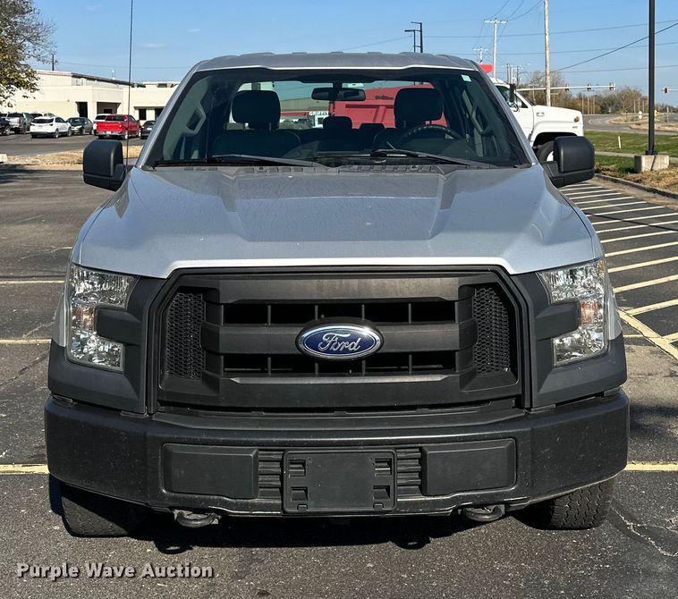 image for item DF8642 2016 Ford F150 XL SuperCab pickup truck