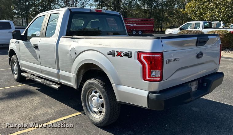 image for item DF8642 2016 Ford F150 XL SuperCab pickup truck