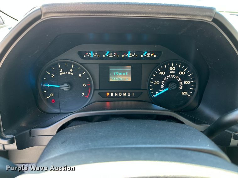 image for item DF8642 2016 Ford F150 XL SuperCab pickup truck