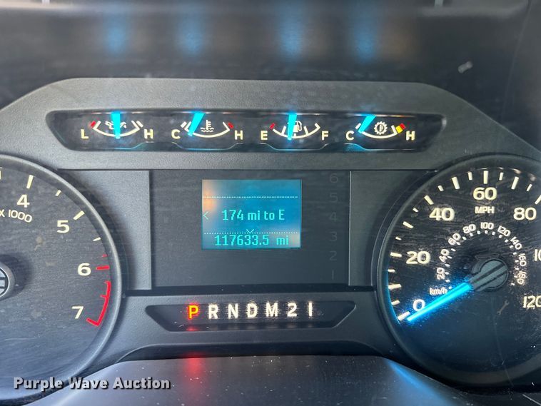 image for item DF8642 2016 Ford F150 XL SuperCab pickup truck