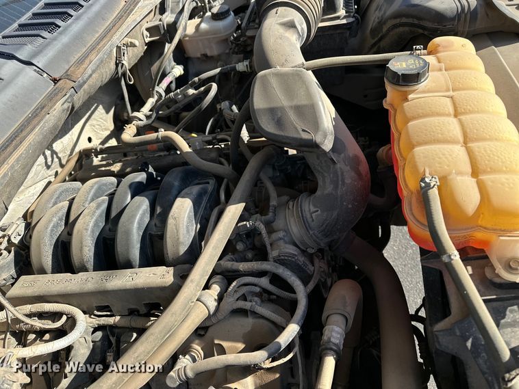 image for item DF8642 2016 Ford F150 XL SuperCab pickup truck