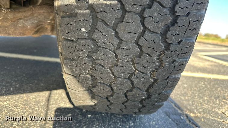 image for item DF8642 2016 Ford F150 XL SuperCab pickup truck