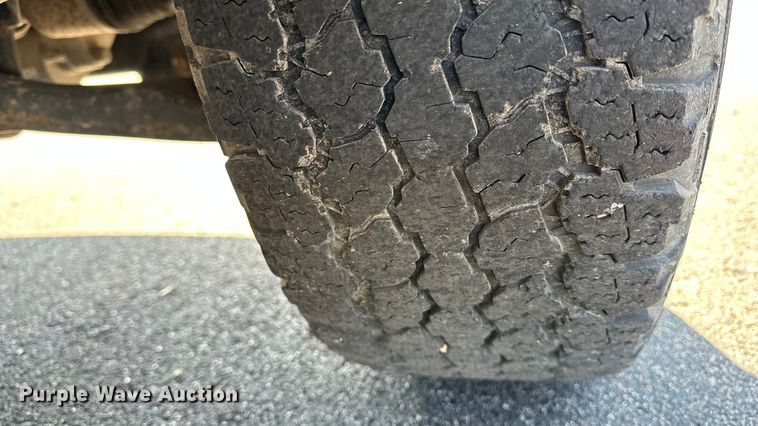 image for item DF8642 2016 Ford F150 XL SuperCab pickup truck