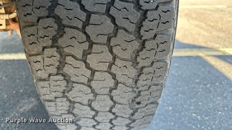 image for item DF8642 2016 Ford F150 XL SuperCab pickup truck