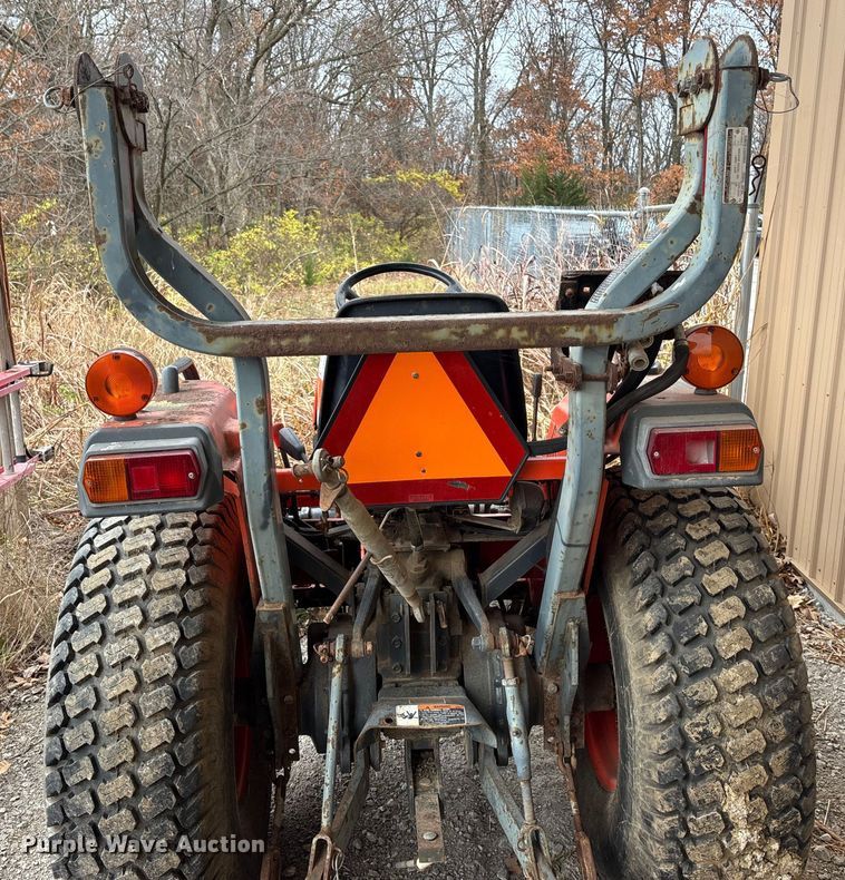 image for item DK0185 Kubota L3400 MFWD lawn tractor