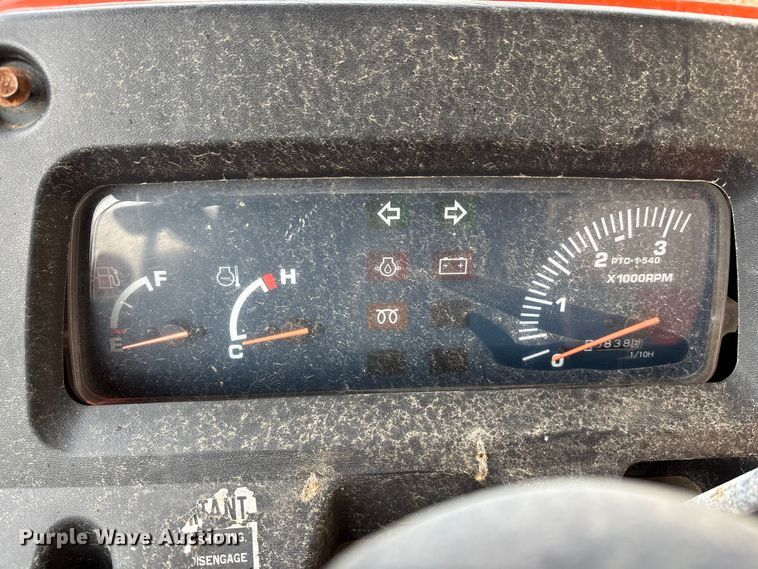 image for item DK0185 Kubota L3400 MFWD lawn tractor