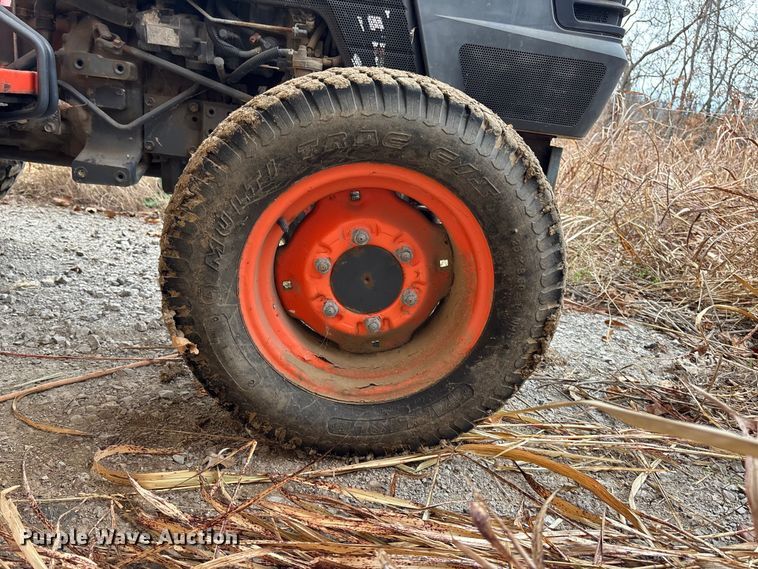 image for item DK0185 Kubota L3400 MFWD lawn tractor