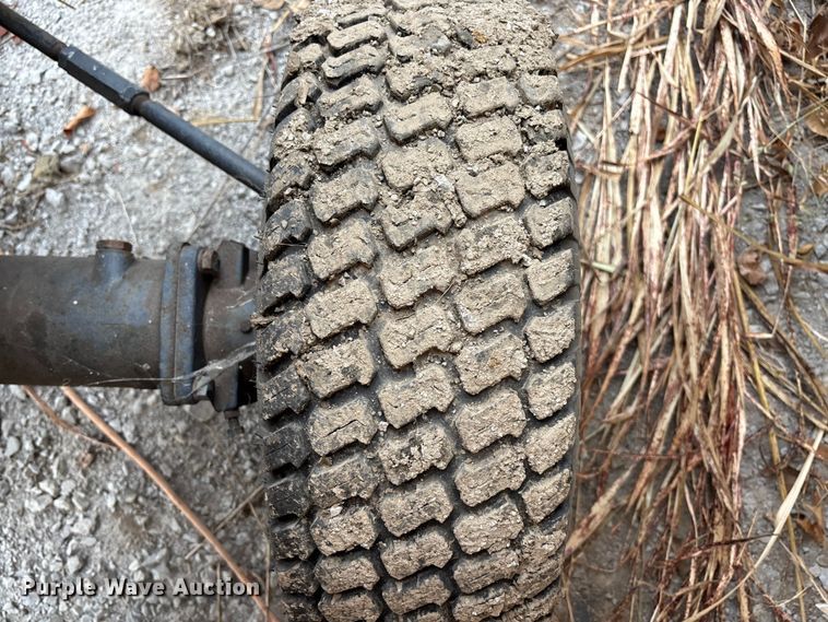 image for item DK0185 Kubota L3400 MFWD lawn tractor