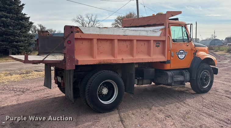 image for item DK0217 1992 International 4700 dump truck