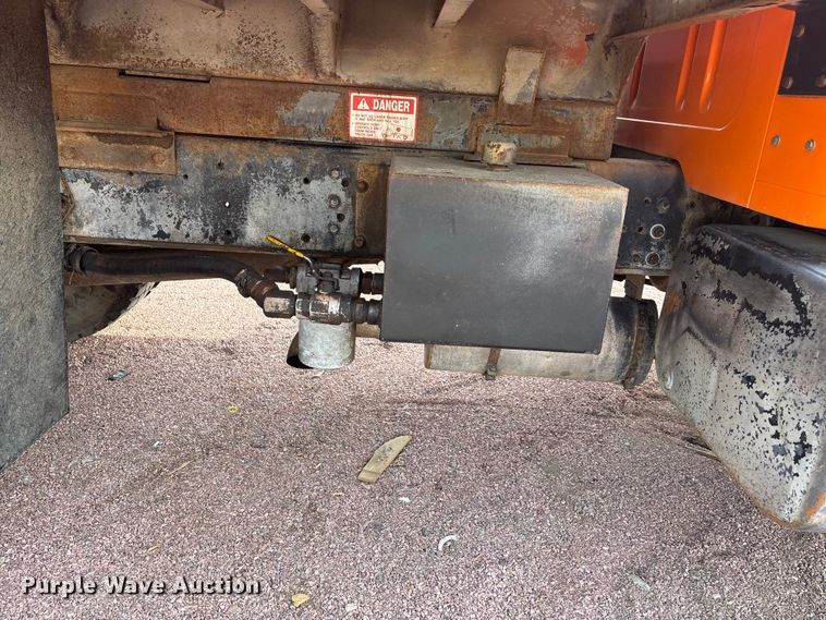 image for item DK0217 1992 International 4700 dump truck