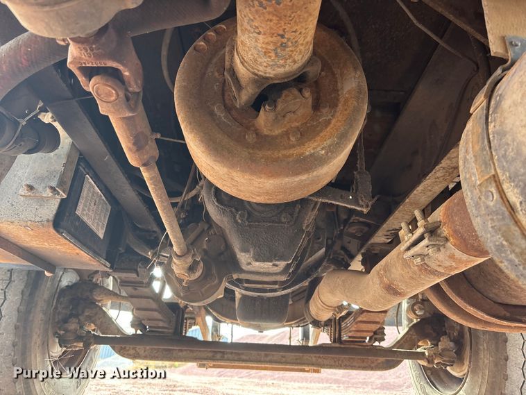 image for item DK0217 1992 International 4700 dump truck