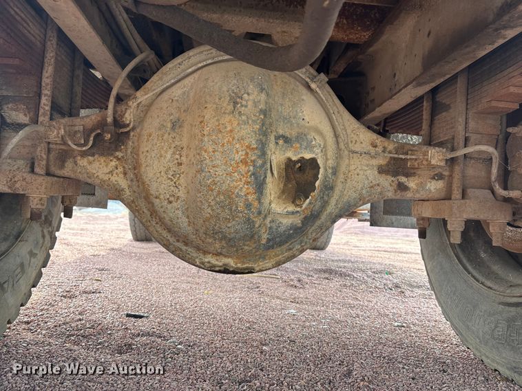 image for item DK0217 1992 International 4700 dump truck