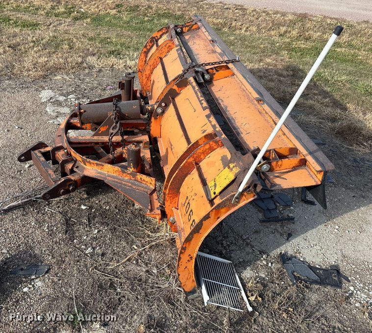 image for item DK0217 1992 International 4700 dump truck