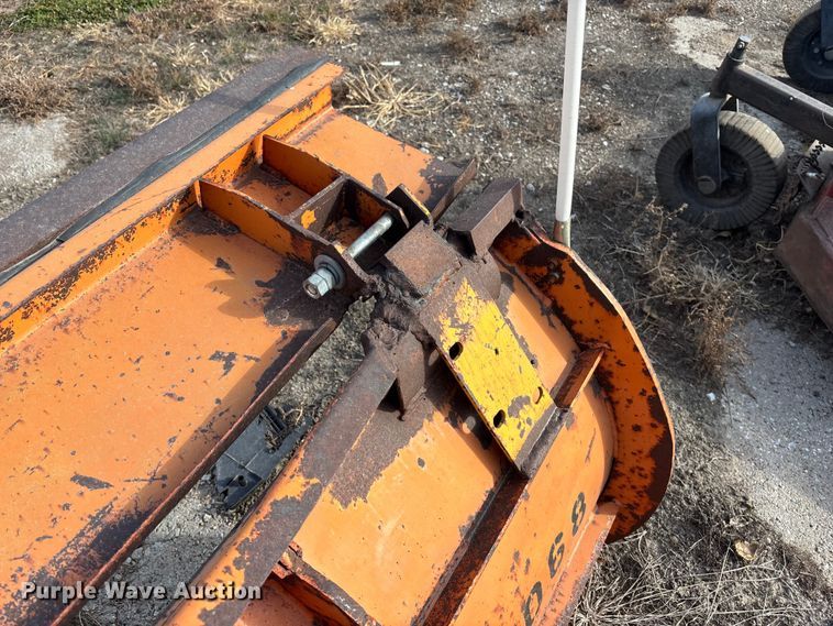 image for item DK0217 1992 International 4700 dump truck