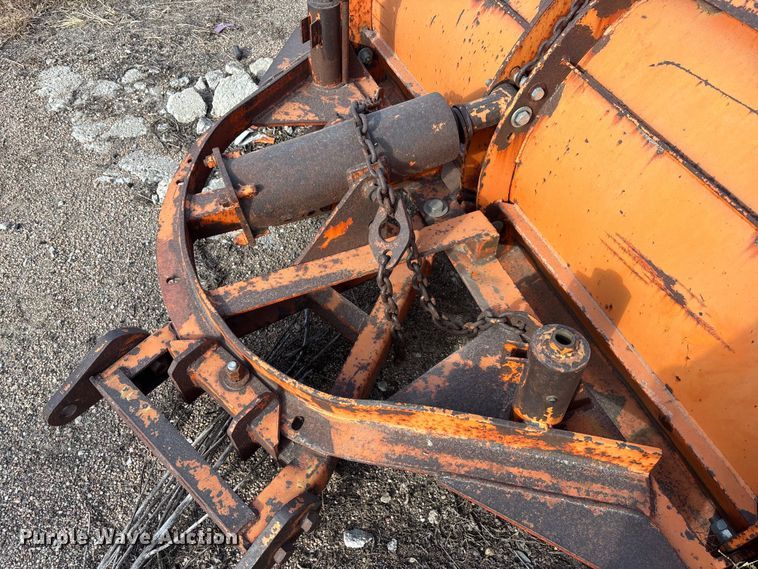 image for item DK0217 1992 International 4700 dump truck