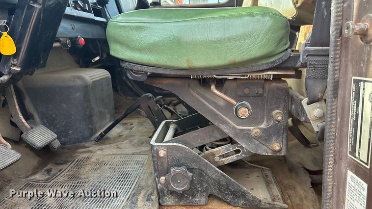 image for item DK0217 1992 International 4700 dump truck