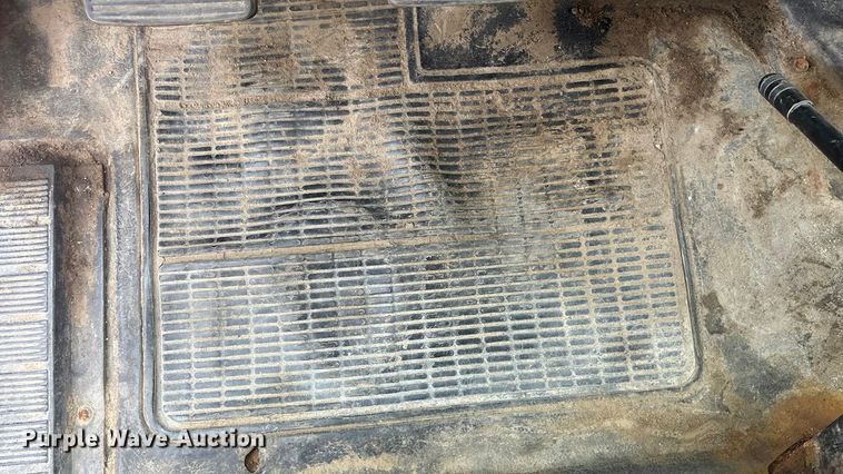 image for item DK0217 1992 International 4700 dump truck