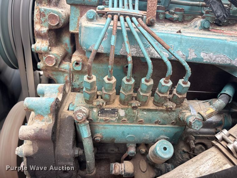 image for item DK0217 1992 International 4700 dump truck