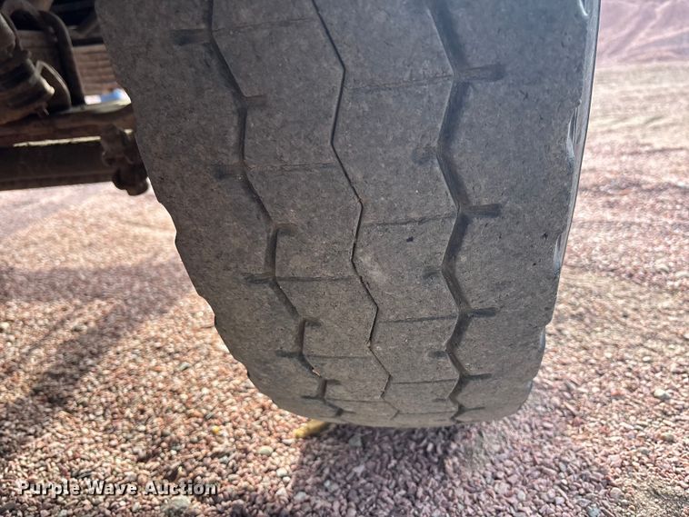 image for item DK0217 1992 International 4700 dump truck