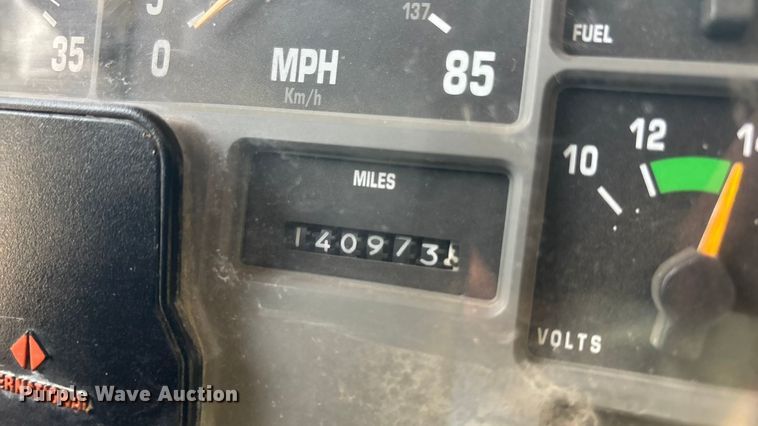 image for item DK0217 1992 International 4700 dump truck