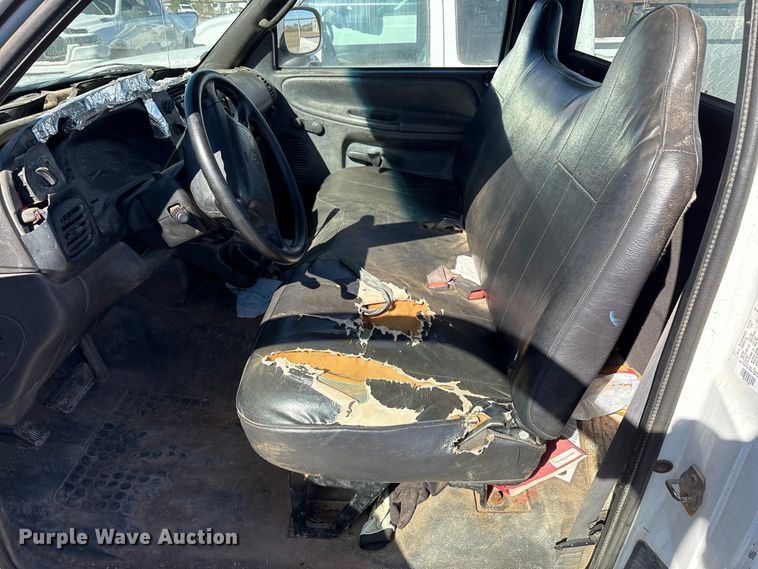 image for item DK6819 2001 Dodge Ram 1500 pickup truck