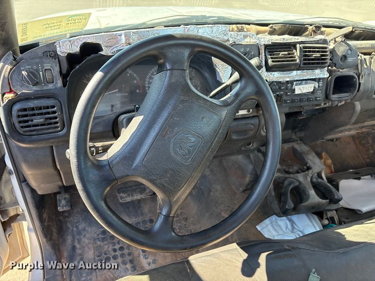 image for item DK6819 2001 Dodge Ram 1500 pickup truck