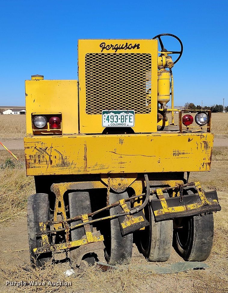 image for item DP5154 Ferguson  SP912 pneumatic roller