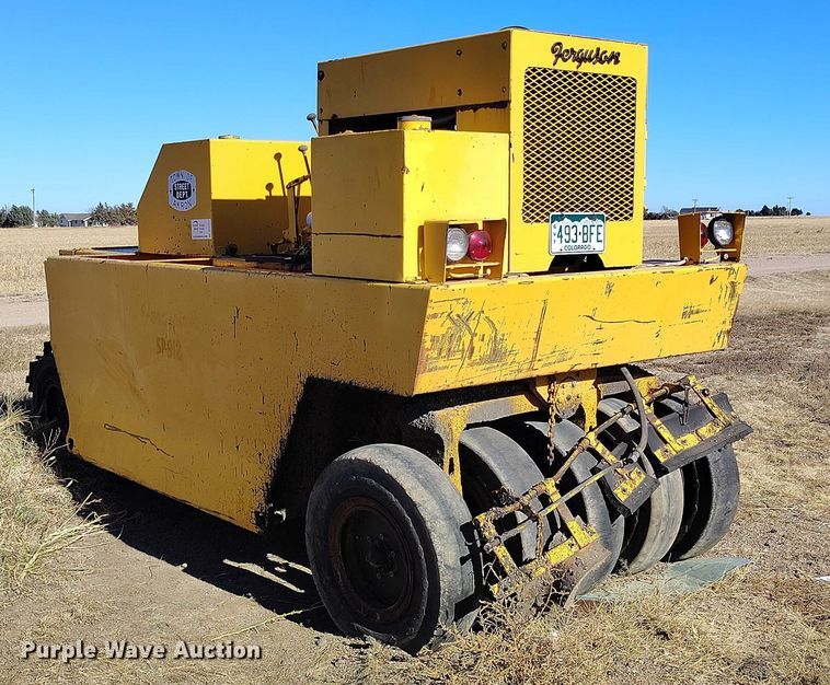 image for item DP5154 Ferguson  SP912 pneumatic roller