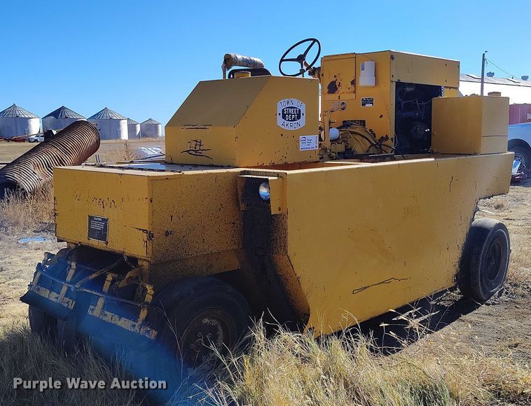 image for item DP5154 Ferguson  SP912 pneumatic roller