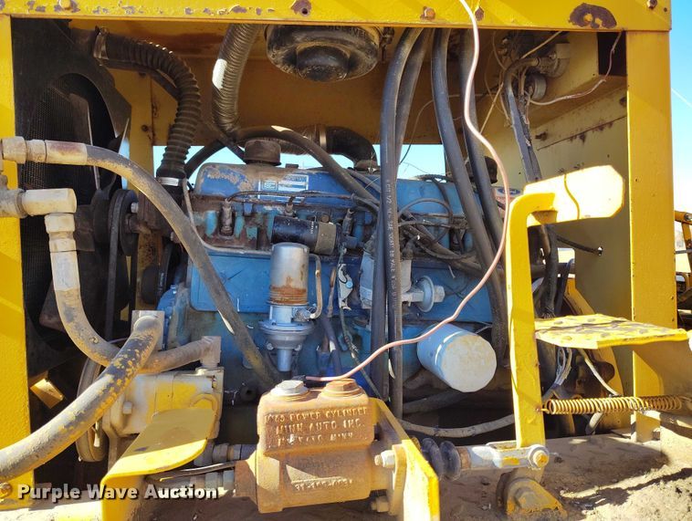 image for item DP5154 Ferguson  SP912 pneumatic roller