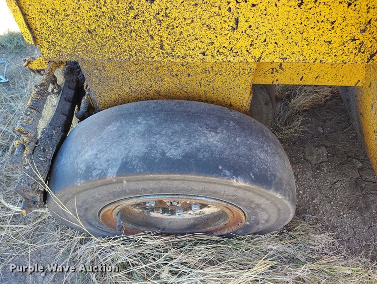 image for item DP5154 Ferguson  SP912 pneumatic roller