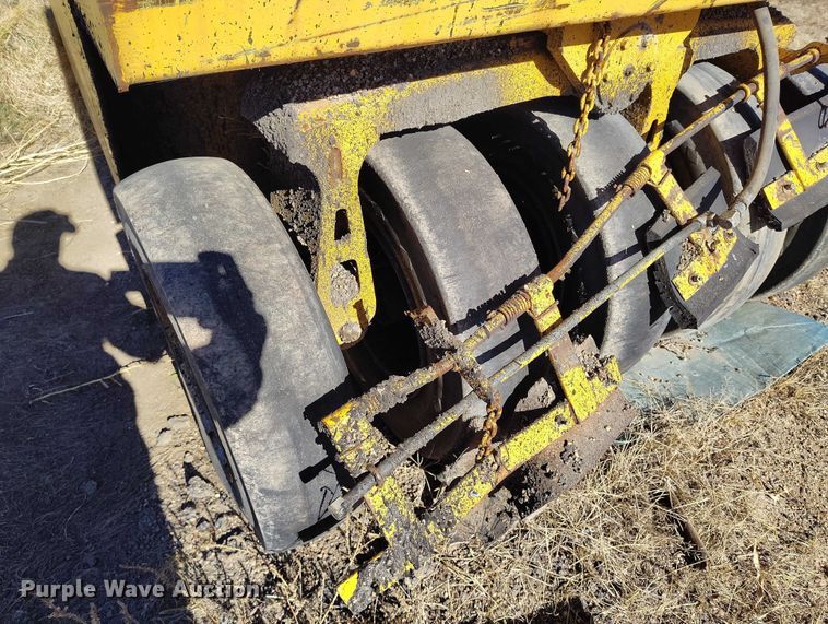 image for item DP5154 Ferguson  SP912 pneumatic roller