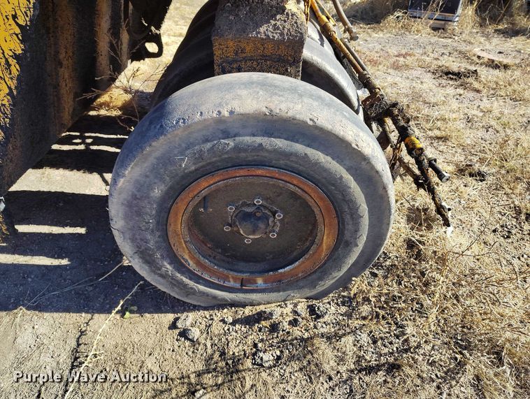 image for item DP5154 Ferguson  SP912 pneumatic roller