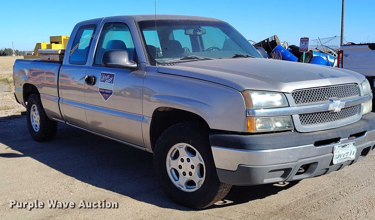 image for item DP5155 2003 Chevrolet Silverado 1500 Ext. Cab pickup truck