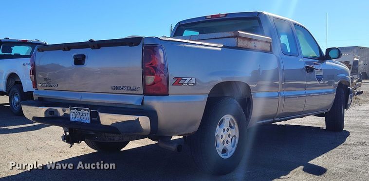 image for item DP5155 2003 Chevrolet Silverado 1500 Ext. Cab pickup truck