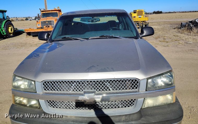 image for item DP5155 2003 Chevrolet Silverado 1500 Ext. Cab pickup truck