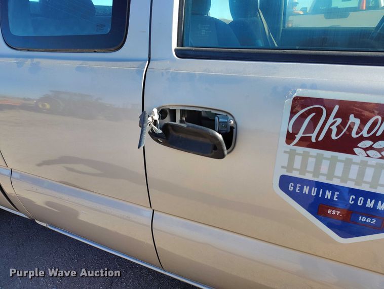 image for item DP5155 2003 Chevrolet Silverado 1500 Ext. Cab pickup truck