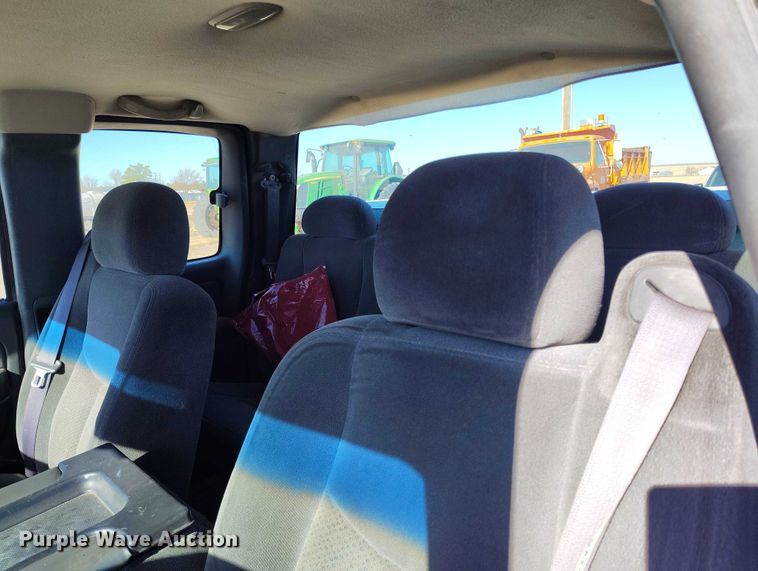 image for item DP5155 2003 Chevrolet Silverado 1500 Ext. Cab pickup truck