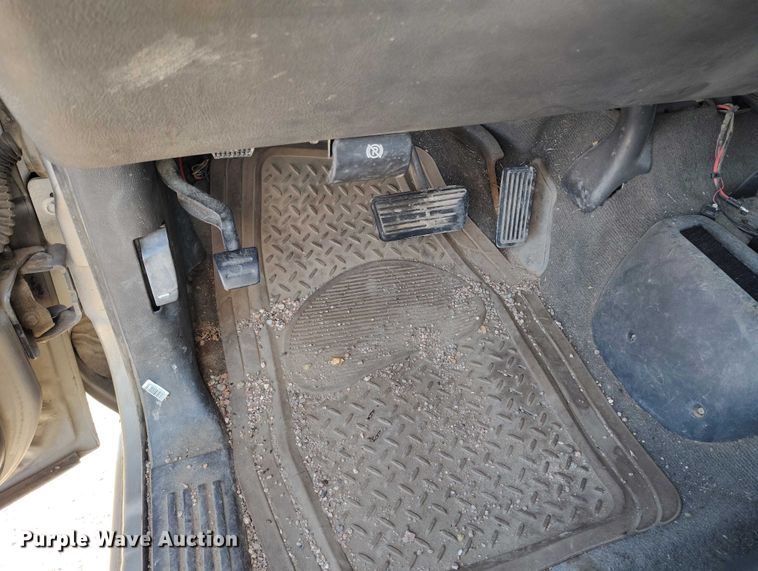 image for item DP5155 2003 Chevrolet Silverado 1500 Ext. Cab pickup truck