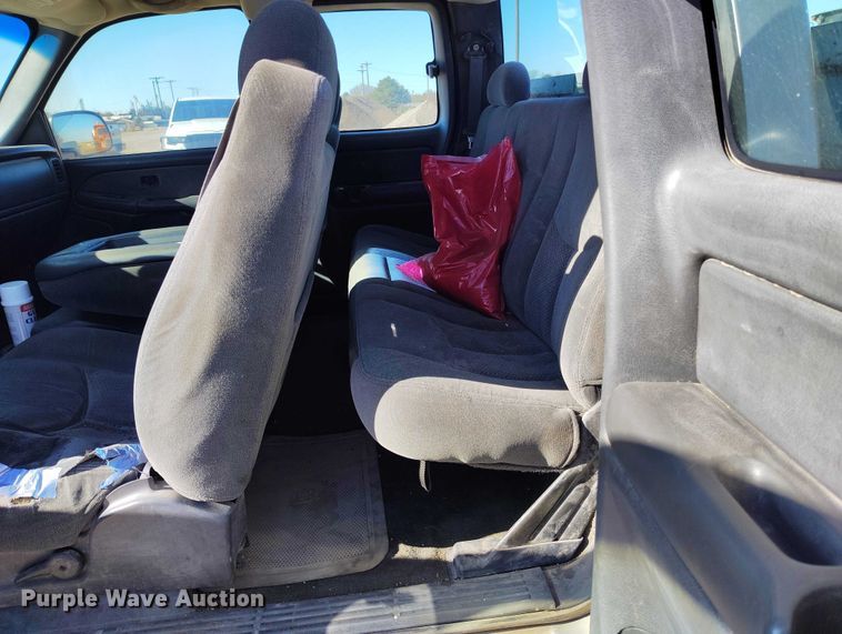 image for item DP5155 2003 Chevrolet Silverado 1500 Ext. Cab pickup truck