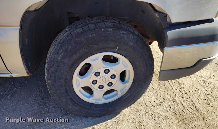 image for item DP5155 2003 Chevrolet Silverado 1500 Ext. Cab pickup truck