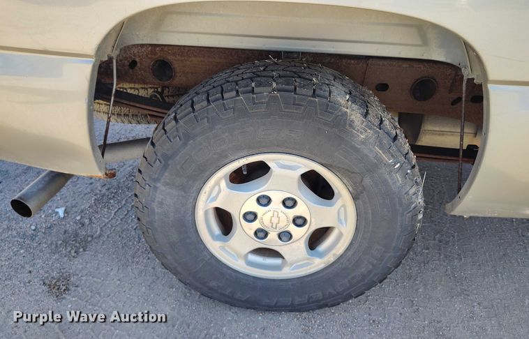 image for item DP5155 2003 Chevrolet Silverado 1500 Ext. Cab pickup truck