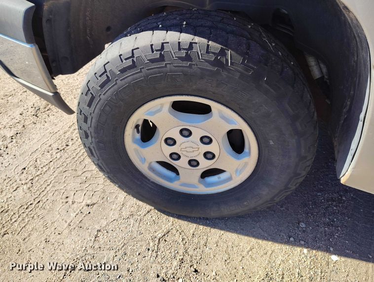 image for item DP5155 2003 Chevrolet Silverado 1500 Ext. Cab pickup truck