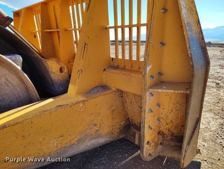 image for item DP5162 CMI TM-3-350 landfill compactor